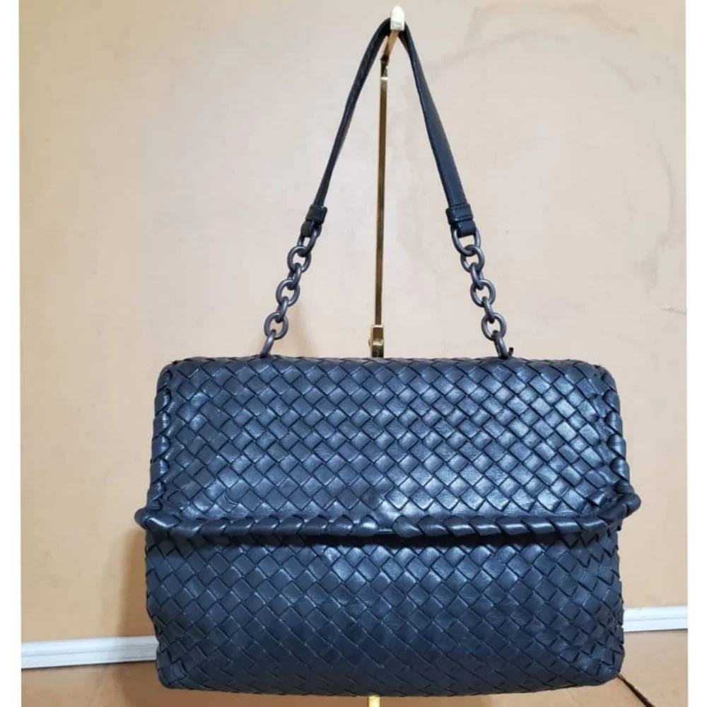 Authentic BOTTEGA VENETA Nappa Intrecciato Large Olimpia Bag Black - Picture 1 of 10